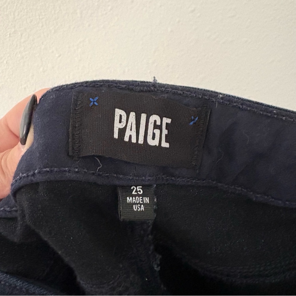 PAIGE Like New Manhattan Dark Blue Jeans - Picture 7 of 8